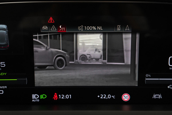 Audi e-tron 55 quattro Business edition Plus 95 kWh Panoramadak Leder B&O Full-led
