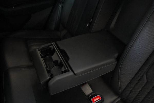 Audi e-tron 55 quattro Business edition Plus 95 kWh Panoramadak Leder B&O Full-led