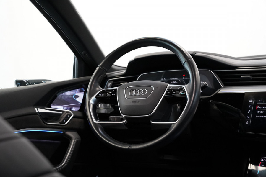 Audi e-tron 55 quattro Business edition Plus 95 kWh Panoramadak Leder B&O Full-led
