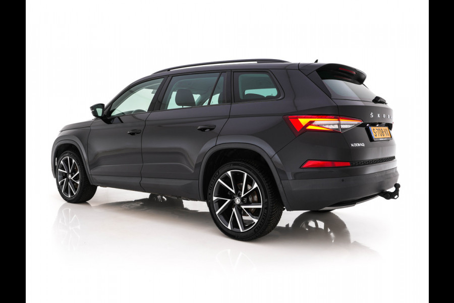 Škoda Kodiaq 1.5 TSI Business Edition (INCL-BTW) *LEATHER-FABRIC | FULL-LED | DIGI-COCKPIT | CAMERA | KEYLESS | DAB+ | NAVI-FULLMAP | SPORTSEATS | PRIVACY-GLASS | ECC | PDC | TOWBAR | CRUISE | 20''ALU*