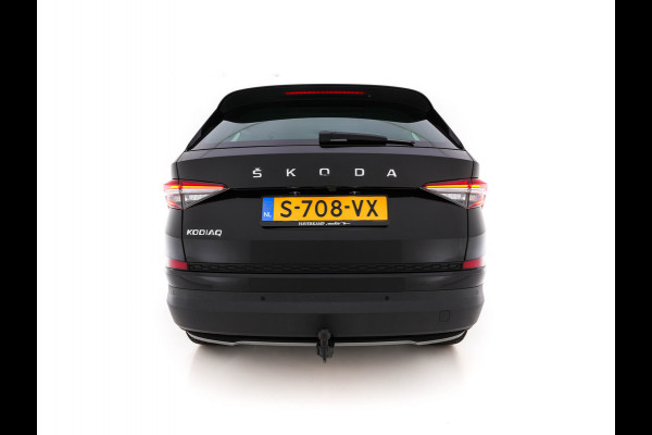 Škoda Kodiaq 1.5 TSI Business Edition (INCL-BTW) *LEATHER-FABRIC | FULL-LED | DIGI-COCKPIT | CAMERA | KEYLESS | DAB+ | NAVI-FULLMAP | SPORTSEATS | PRIVACY-GLASS | ECC | PDC | TOWBAR | CRUISE | 20''ALU*