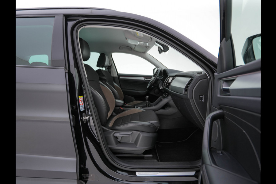 Škoda Kodiaq 1.5 TSI Business Edition (INCL-BTW) *LEATHER-FABRIC | FULL-LED | DIGI-COCKPIT | CAMERA | KEYLESS | DAB+ | NAVI-FULLMAP | SPORTSEATS | PRIVACY-GLASS | ECC | PDC | TOWBAR | CRUISE | 20''ALU*