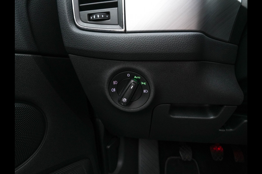 Škoda Kodiaq 1.5 TSI Business Edition (INCL-BTW) *LEATHER-FABRIC | FULL-LED | DIGI-COCKPIT | CAMERA | KEYLESS | DAB+ | NAVI-FULLMAP | SPORTSEATS | PRIVACY-GLASS | ECC | PDC | TOWBAR | CRUISE | 20''ALU*