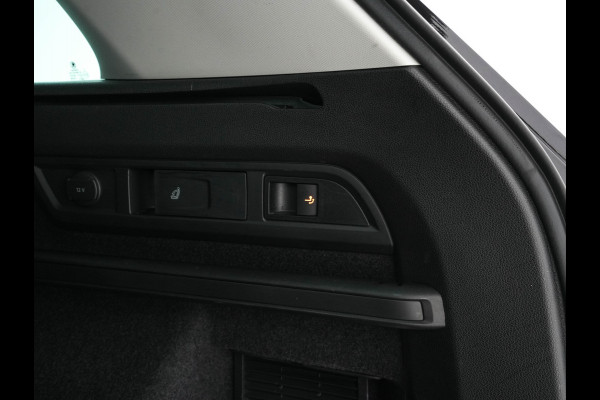 Škoda Kodiaq 1.5 TSI Business Edition (INCL-BTW) *LEATHER-FABRIC | FULL-LED | DIGI-COCKPIT | CAMERA | KEYLESS | DAB+ | NAVI-FULLMAP | SPORTSEATS | PRIVACY-GLASS | ECC | PDC | TOWBAR | CRUISE | 20''ALU*