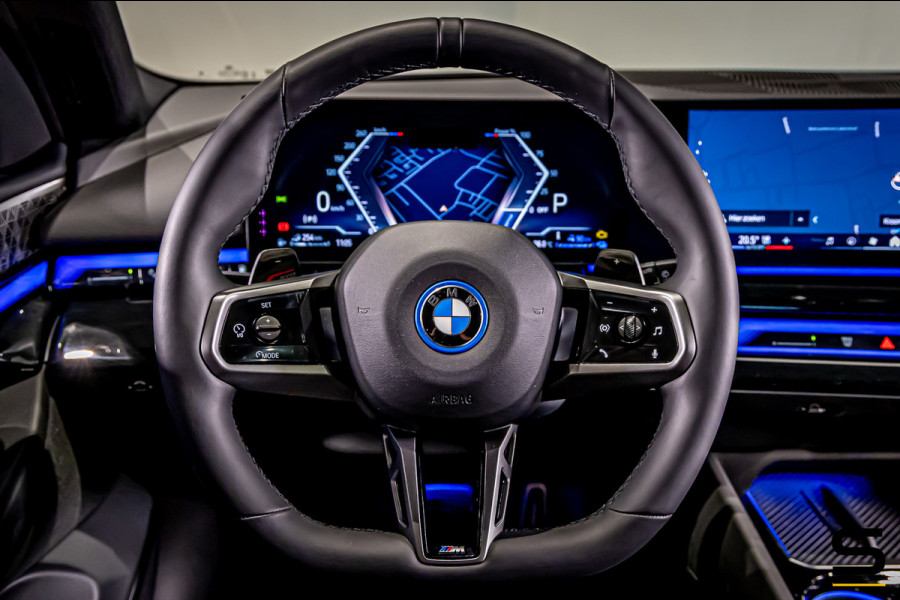 BMW 5 Serie Touring 550e xDrive|Full|B&W|Fiscaal aantrekkelijk