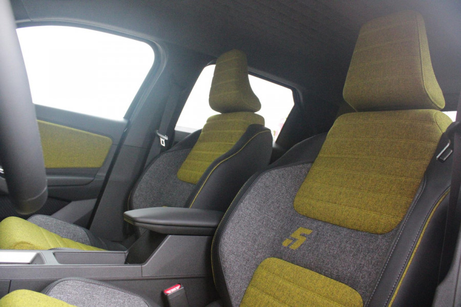 Renault 5 COMFORT RANGE ICONIC CINQ 150PK 52 kWh | PACK WINTER: ELEKTRISCH VERWARMBARE VOORSTOELEN/ELEKTRISCH VERWARMBAAR STUURWIEL/BESTUURDERSSTOEL MET ELEKTRISCH VERSTELBARE LENDESTEUN/IN HOOGTE VERSTELBARE PASSAGIERSSTOEL | PACK PREMIUM SOUND HARMAN KARDON: 9 SPEAKERS WAARVAN 1 SUBWOOFER/VERMOGEN 410 WATT/5 GELUIDSSFEREN: STUDIO/PODCAST/CONCERT/CLUB EN IMMERSION | PACK PARKING: FULL EASY PARK ASSIST MET PARKEERSENSOREN AAN VOOR EN ZIJKANT | PACK SAFETY & ADVANCED DRIVING ASSIST: INTELLIGENT ADAPTIVE CRUISE CONTROL,GEBRUIKT KAARTDATA OM SNELHEID AAN TE PASSEN/ACCUPANT SAFETY E