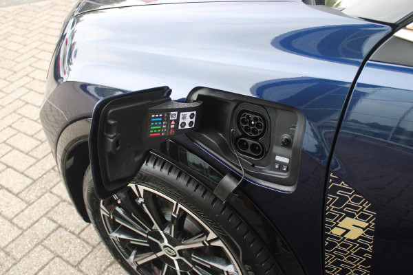 Renault 5 COMFORT RANGE ICONIC CINQ 150PK 52 kWh | PACK WINTER: ELEKTRISCH VERWARMBARE VOORSTOELEN/ELEKTRISCH VERWARMBAAR STUURWIEL/BESTUURDERSSTOEL MET ELEKTRISCH VERSTELBARE LENDESTEUN/IN HOOGTE VERSTELBARE PASSAGIERSSTOEL | PACK PREMIUM SOUND HARMAN KARDON: 9 SPEAKERS WAARVAN 1 SUBWOOFER/VERMOGEN 410 WATT/5 GELUIDSSFEREN: STUDIO/PODCAST/CONCERT/CLUB EN IMMERSION | PACK PARKING: FULL EASY PARK ASSIST MET PARKEERSENSOREN AAN VOOR EN ZIJKANT | PACK SAFETY & ADVANCED DRIVING ASSIST: INTELLIGENT ADAPTIVE CRUISE CONTROL,GEBRUIKT KAARTDATA OM SNELHEID AAN TE PASSEN/ACCUPANT SAFETY E