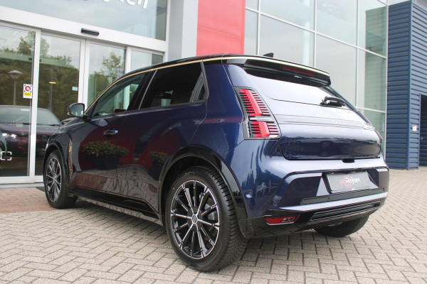 Renault 5 COMFORT RANGE ICONIC CINQ 150PK 52 kWh | PACK WINTER: ELEKTRISCH VERWARMBARE VOORSTOELEN/ELEKTRISCH VERWARMBAAR STUURWIEL/BESTUURDERSSTOEL MET ELEKTRISCH VERSTELBARE LENDESTEUN/IN HOOGTE VERSTELBARE PASSAGIERSSTOEL | PACK PREMIUM SOUND HARMAN KARDON: 9 SPEAKERS WAARVAN 1 SUBWOOFER/VERMOGEN 410 WATT/5 GELUIDSSFEREN: STUDIO/PODCAST/CONCERT/CLUB EN IMMERSION | PACK PARKING: FULL EASY PARK ASSIST MET PARKEERSENSOREN AAN VOOR EN ZIJKANT | PACK SAFETY & ADVANCED DRIVING ASSIST: INTELLIGENT ADAPTIVE CRUISE CONTROL,GEBRUIKT KAARTDATA OM SNELHEID AAN TE PASSEN/ACCUPANT SAFETY E