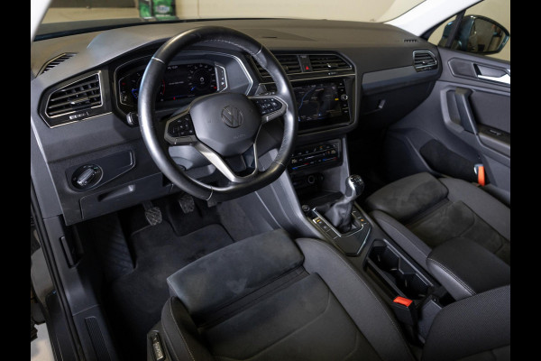 Volkswagen Tiguan 1.5 TSI Life Business / 150pk / Achteruitrij camera / Stoel en stuur verwarming /