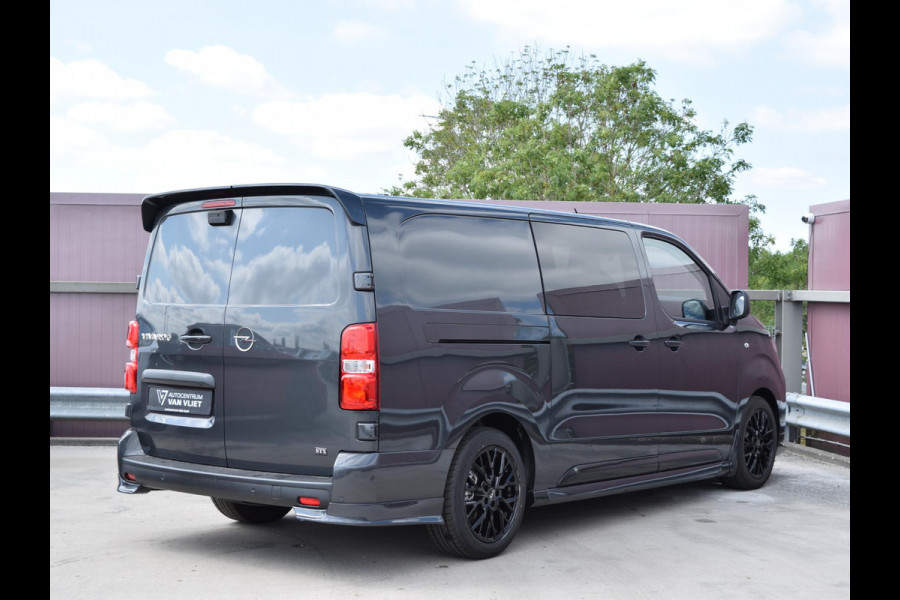 Opel Vivaro-e Dubbele Cabine 75kWh | STX Sport | Mooiste  bus van NL (!) | Lederen bekleding | Spoilerpakket | 18 inch Lichtmetalen velgen | Dynamic Comfort NAV Pakket | Winterpakket | 2x schuifdeur | Betimmering | Comfortstoelen |