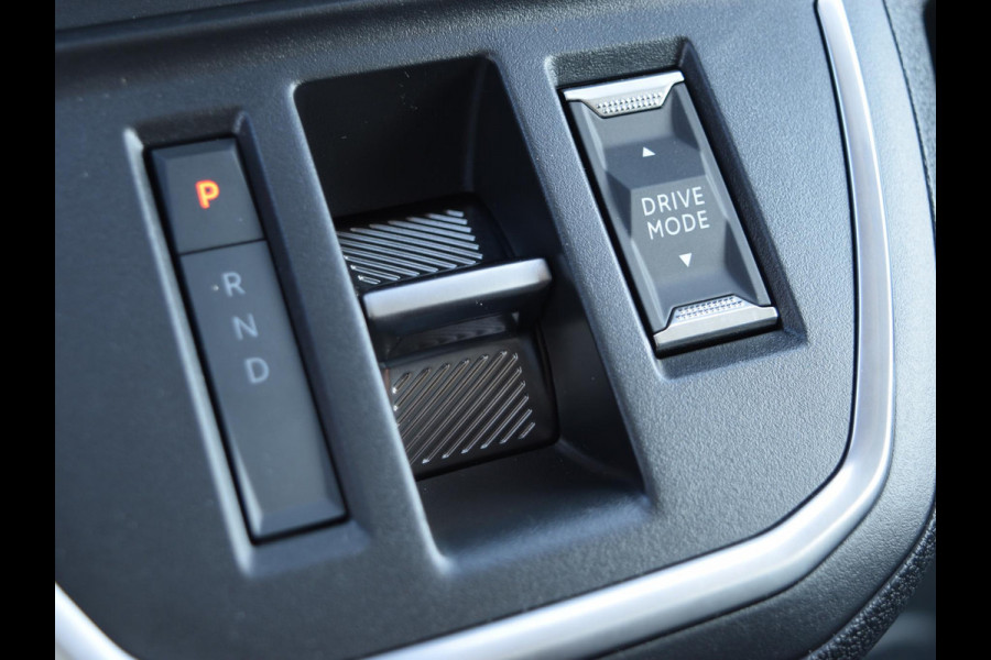 Opel Vivaro-e Dubbele Cabine 75kWh | STX Sport | Mooiste  bus van NL (!) | Lederen bekleding | Spoilerpakket | 18 inch Lichtmetalen velgen | Dynamic Comfort NAV Pakket | Winterpakket | 2x schuifdeur | Betimmering | Comfortstoelen |