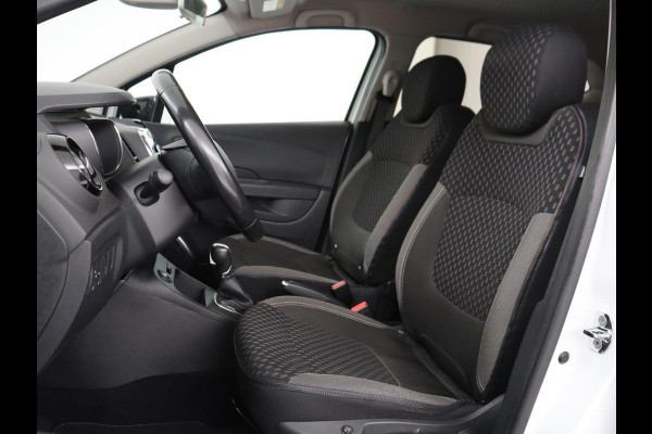 Renault Captur 1.3 TCe Intens | Stoelverwarming | Camera | Park assist | Cruise control | Carplay | Climate control | Dodehoek detectie | Navigatie | Full LED