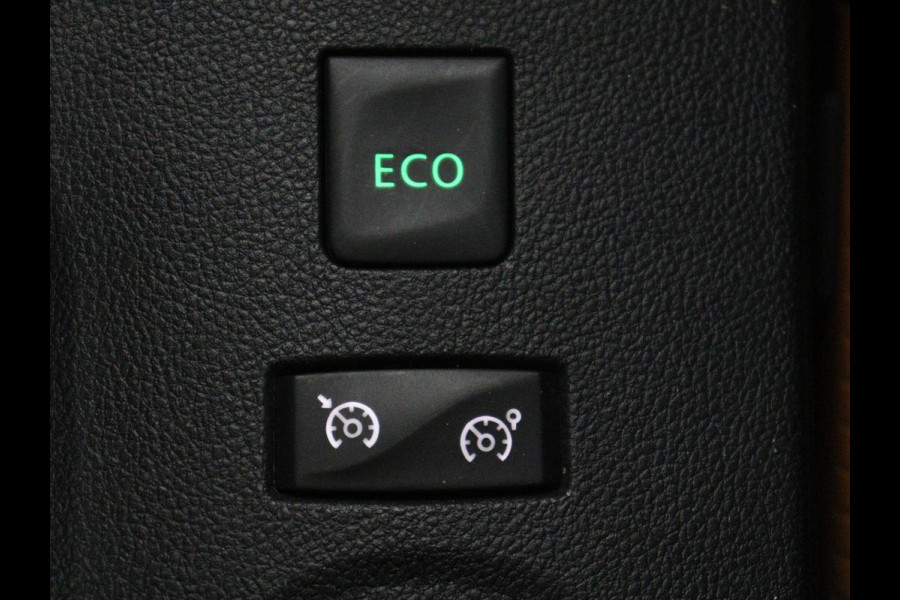 Renault Captur 1.3 TCe Intens | Stoelverwarming | Camera | Park assist | Cruise control | Carplay | Climate control | Dodehoek detectie | Navigatie | Full LED