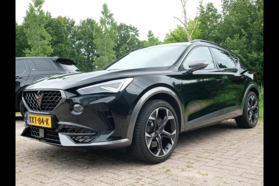 CUPRA Formentor 1.4 e-Hybrid VZ Performance 245 PK | Wegklapbare trekhaak | Elek. klep | Stuur & Stoelverwarming | Camera | Adaptive cruise control | Memory seats
