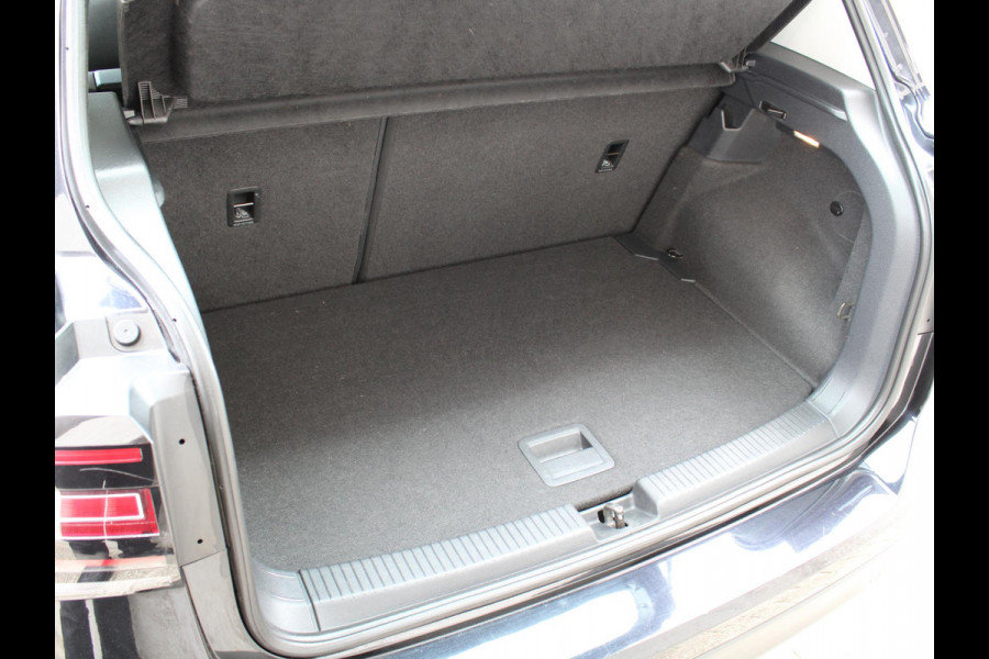 Volkswagen T-Cross 1.0 TSI Style | ADAPTIEVE CRUISE CONTROL | 12 MAANDEN BOVAG GARANTIE |