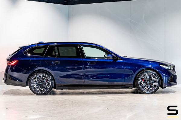 BMW 5 Serie Touring 530e|M-sport|Pano|Fiscaal aantrekkelijk