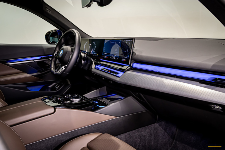 BMW 5 Serie Touring 530e|M-sport|Pano|Fiscaal aantrekkelijk