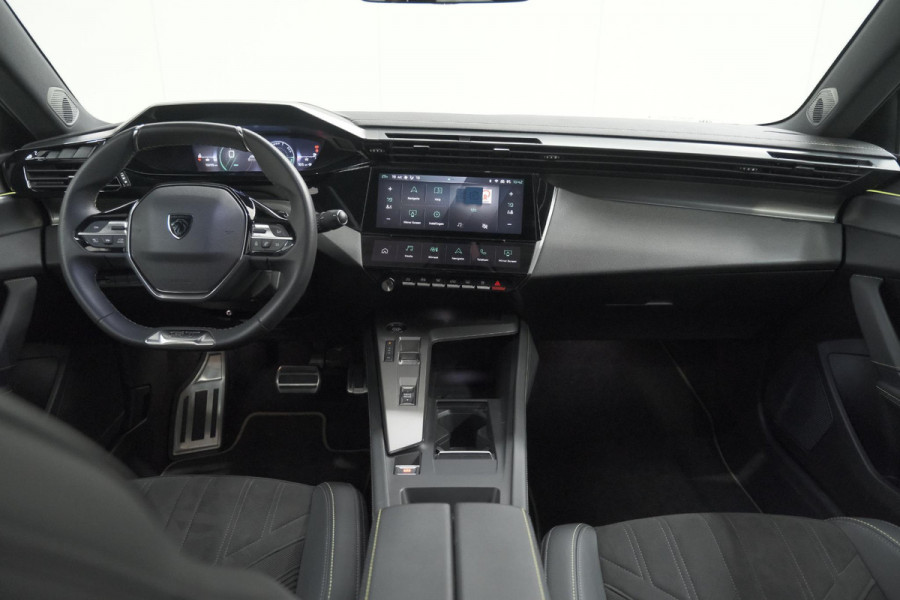 Peugeot 408 1.2 Hybrid 136 e-DCS6 GT | 360 Camera | Elektrische kofferklep | Dodehoekdetectie | Alcantara Stoelen