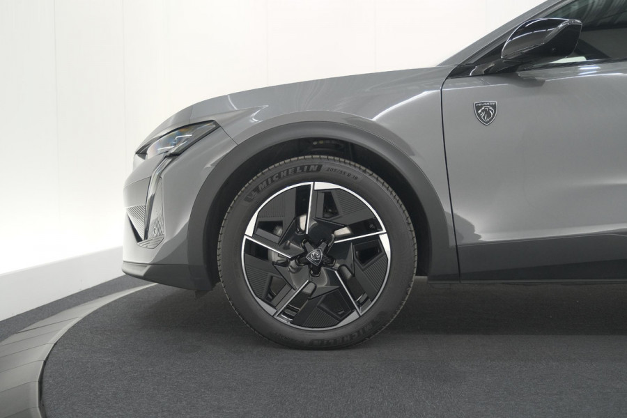 Peugeot 408 1.2 Hybrid 136 e-DCS6 GT | 360 Camera | Elektrische kofferklep | Dodehoekdetectie | Alcantara Stoelen