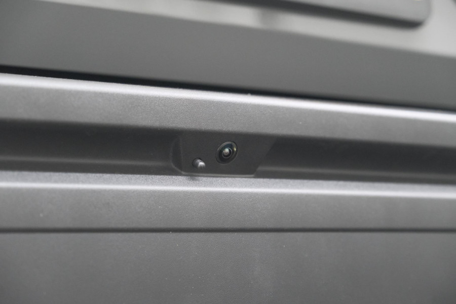 Peugeot 408 1.2 Hybrid 136 e-DCS6 GT | 360 Camera | Elektrische kofferklep | Dodehoekdetectie | Alcantara Stoelen