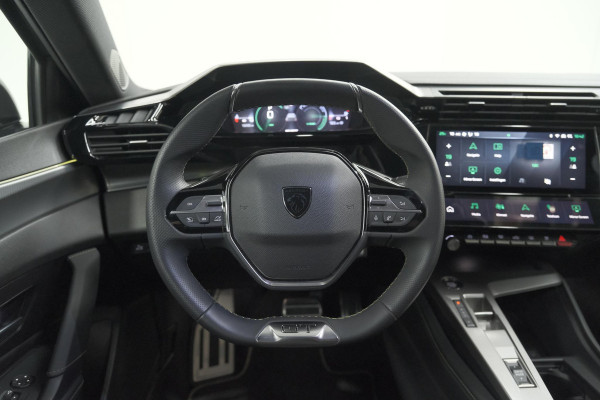 Peugeot 408 1.2 Hybrid 136 e-DCS6 GT | 360 Camera | Elektrische kofferklep | Dodehoekdetectie | Alcantara Stoelen