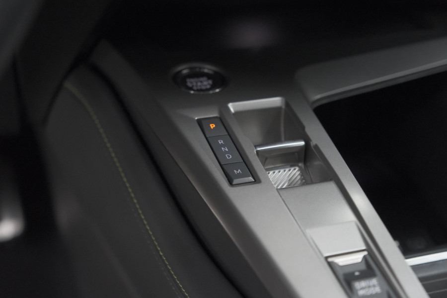 Peugeot 408 1.2 Hybrid 136 e-DCS6 GT | 360 Camera | Elektrische kofferklep | Dodehoekdetectie | Alcantara Stoelen