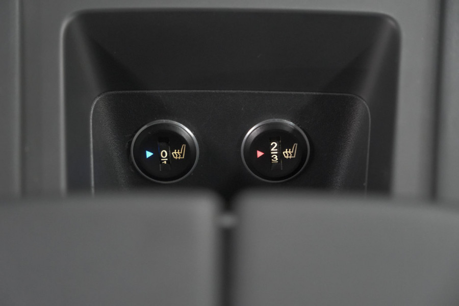 Peugeot 408 1.2 Hybrid 136 e-DCS6 GT | 360 Camera | Elektrische kofferklep | Dodehoekdetectie | Alcantara Stoelen