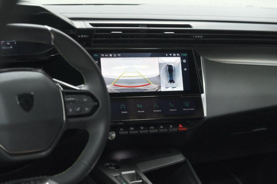 Peugeot 408 1.2 Hybrid 136 e-DCS6 GT | 360 Camera | Elektrische kofferklep | Dodehoekdetectie | Alcantara Stoelen
