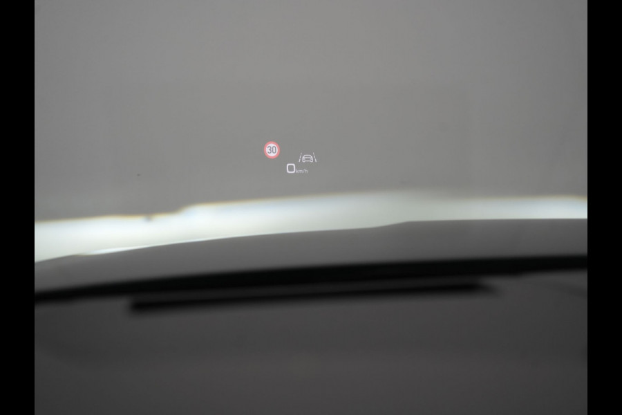 Audi e-tron 50 Quattro S Line 71 kWh 313pk Dealer O.H. | Panodak | Luchtvering | Head Up | Adaptive Cruise | Bang & Olufsen | Camera | Matrix LED | Alcantara Sportstoelen Memory & Verwarmd | Sfeerverlichting | Apple Carplay | Keyless | Blis |