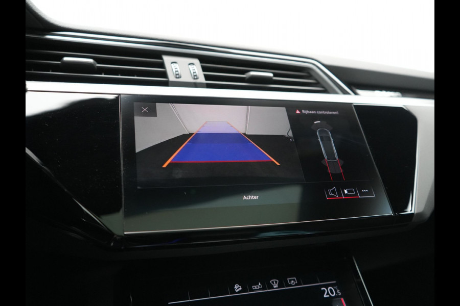 Audi e-tron 50 Quattro S Line 71 kWh 313pk Dealer O.H. | Panodak | Luchtvering | Head Up | Adaptive Cruise | Bang & Olufsen | Camera | Matrix LED | Alcantara Sportstoelen Memory & Verwarmd | Sfeerverlichting | Apple Carplay | Keyless | Blis |