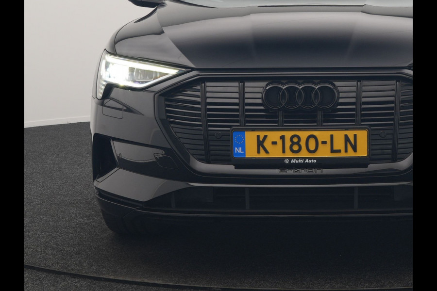 Audi e-tron 50 Quattro S Line 71 kWh 313pk Dealer O.H. | Panodak | Luchtvering | Head Up | Adaptive Cruise | Bang & Olufsen | Camera | Matrix LED | Alcantara Sportstoelen Memory & Verwarmd | Sfeerverlichting | Apple Carplay | Keyless | Blis |