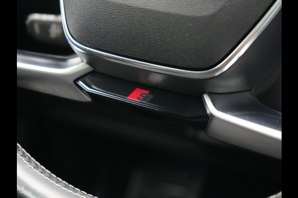 Audi e-tron 50 Quattro S Line 71 kWh 313pk Dealer O.H. | Panodak | Luchtvering | Head Up | Adaptive Cruise | Bang & Olufsen | Camera | Matrix LED | Alcantara Sportstoelen Memory & Verwarmd | Sfeerverlichting | Apple Carplay | Keyless | Blis |
