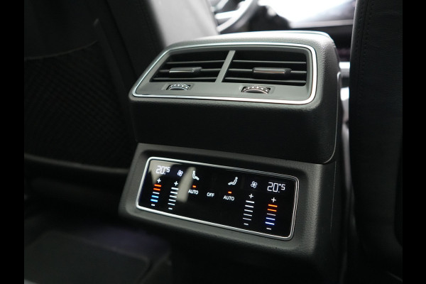 Audi e-tron 50 Quattro S Line 71 kWh 313pk Dealer O.H. | Panodak | Luchtvering | Head Up | Adaptive Cruise | Bang & Olufsen | Camera | Matrix LED | Alcantara Sportstoelen Memory & Verwarmd | Sfeerverlichting | Apple Carplay | Keyless | Blis |