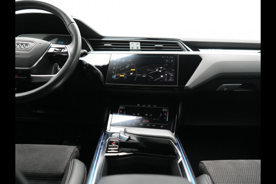 Audi e-tron 50 Quattro S Line 71 kWh 313pk Dealer O.H. | Panodak | Luchtvering | Head Up | Adaptive Cruise | Bang & Olufsen | Camera | Matrix LED | Alcantara Sportstoelen Memory & Verwarmd | Sfeerverlichting | Apple Carplay | Keyless | Blis |