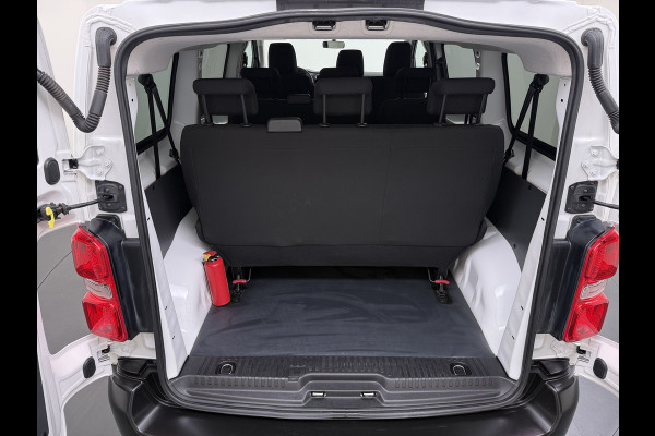 Peugeot e-Expert Automaat 50kWh Incl Btw SOH 92% 9-Persoons Navi* Apple Carplay Android Auto Airco Cruise Control Privacy Glas DAB Isofix Bluetooth Dealeronderhouden Origineel Nederlandse Auto