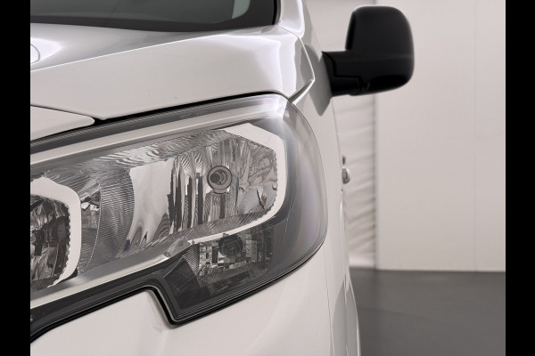 Peugeot e-Expert Automaat 50kWh Incl Btw SOH 92% 9-Persoons Navi* Apple Carplay Android Auto Airco Cruise Control Privacy Glas DAB Isofix Bluetooth Dealeronderhouden Origineel Nederlandse Auto