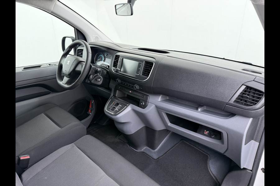 Peugeot e-Expert Automaat 50kWh Incl Btw SOH 92% 9-Persoons Navi* Apple Carplay Android Auto Airco Cruise Control Privacy Glas DAB Isofix Bluetooth Dealeronderhouden Origineel Nederlandse Auto