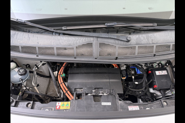 Peugeot e-Expert Automaat 50kWh Incl Btw SOH 92% 9-Persoons Navi* Apple Carplay Android Auto Airco Cruise Control Privacy Glas DAB Isofix Bluetooth Dealeronderhouden Origineel Nederlandse Auto