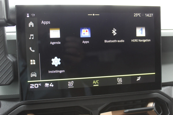 Dacia Duster 1.2-130pk TCe Mild-Hybrid Extreme. Stoere SUV ! Slechts 16.000km ! Autm. airco, LED verl., 360gr. camera, parkeersensoren v+a, stoelverw., cruise control, dodehoek ass., telefoonvoorb., navigatie by Apple carplay / Android auto etc.