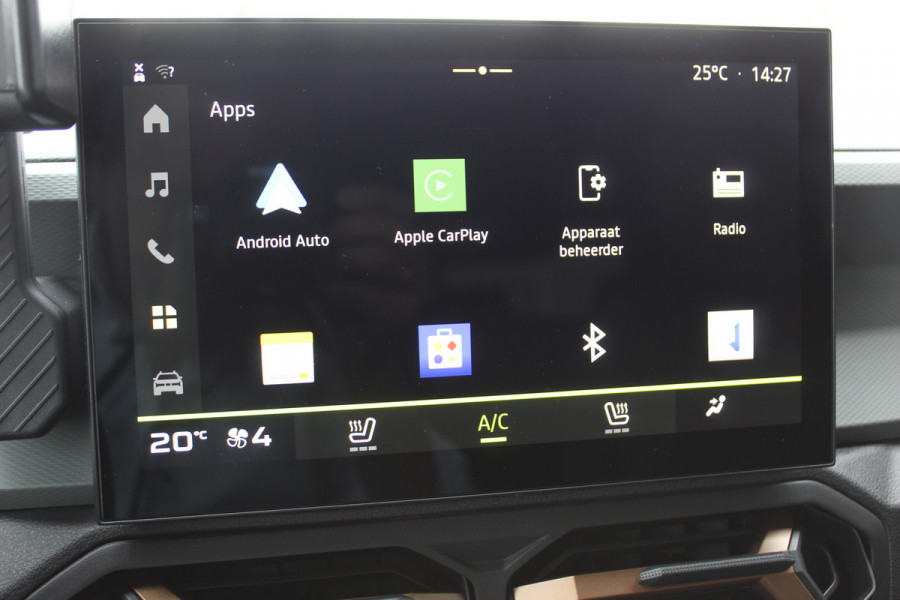 Dacia Duster 1.2-130pk TCe Mild-Hybrid Extreme. Stoere SUV ! Slechts 16.000km ! Autm. airco, LED verl., 360gr. camera, parkeersensoren v+a, stoelverw., cruise control, dodehoek ass., telefoonvoorb., navigatie by Apple carplay / Android auto etc.