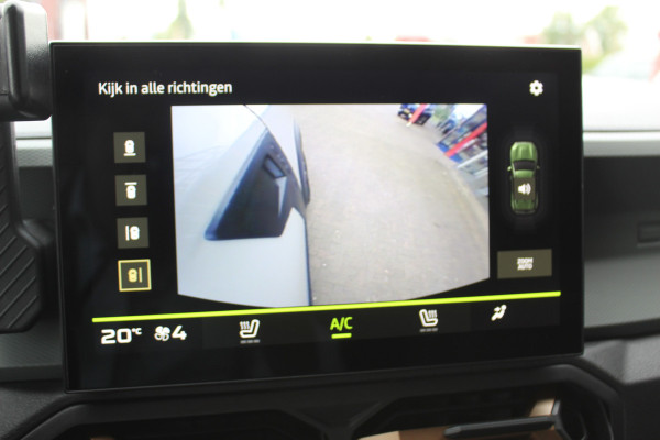 Dacia Duster 1.2-130pk TCe Mild-Hybrid Extreme. Stoere SUV ! Slechts 16.000km ! Autm. airco, LED verl., 360gr. camera, parkeersensoren v+a, stoelverw., cruise control, dodehoek ass., telefoonvoorb., navigatie by Apple carplay / Android auto etc.