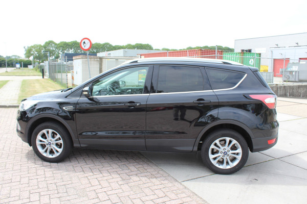 Ford Kuga 1.5 EcoBoost ST Line multimedia navi trekhaak keyless clima vol opties