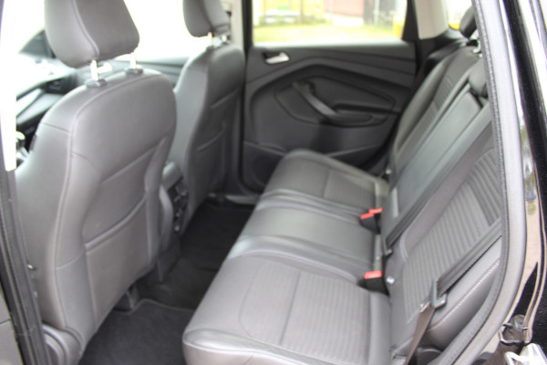 Ford Kuga 1.5 EcoBoost ST Line multimedia navi trekhaak keyless clima vol opties