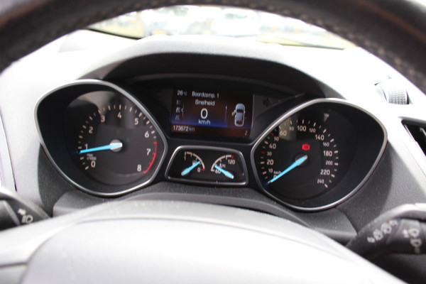 Ford Kuga 1.5 EcoBoost ST Line multimedia navi trekhaak keyless clima vol opties