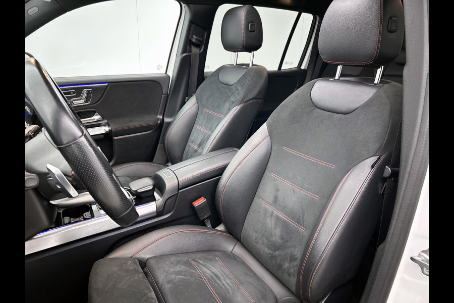 Mercedes-Benz Glb 250 4MATIC Premium Plus VOL! (Panorama, Burmester, Trekhaak, SfeerV, 360 camera, Lane Assist, AutoPilot, Etc)