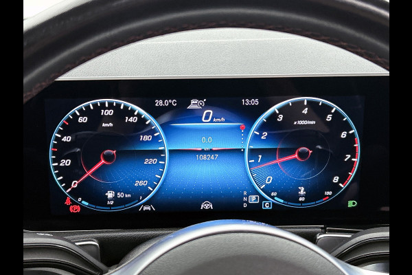 Mercedes-Benz Glb 250 4MATIC Premium Plus VOL! (Panorama, Burmester, Trekhaak, SfeerV, 360 camera, Lane Assist, AutoPilot, Etc)