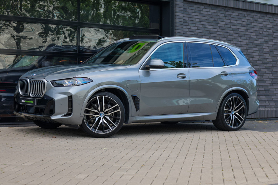 BMW X5 xDrive50e | BTW | SKYLOUNGE | 22 INCH | COMFORTSTOELEN | H/K | ACC | HUD |
