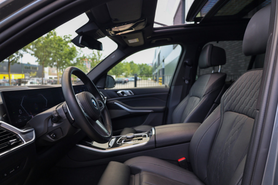 BMW X5 xDrive50e | BTW | SKYLOUNGE | 22 INCH | COMFORTSTOELEN | H/K | ACC | HUD |