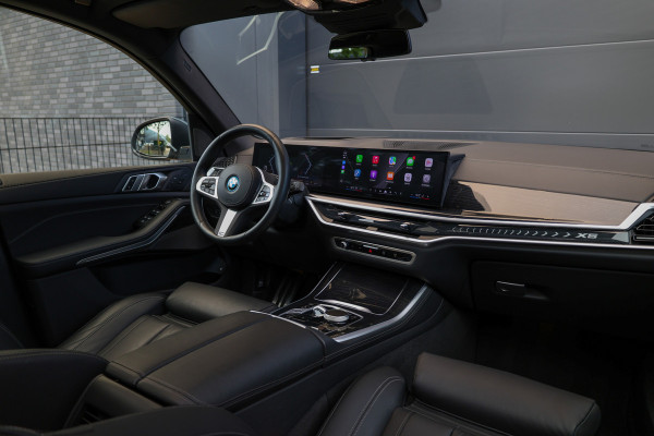 BMW X5 xDrive50e | BTW | SKYLOUNGE | 22 INCH | COMFORTSTOELEN | H/K | ACC | HUD |