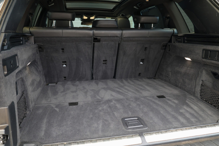 BMW X5 xDrive50e | BTW | SKYLOUNGE | 22 INCH | COMFORTSTOELEN | H/K | ACC | HUD |